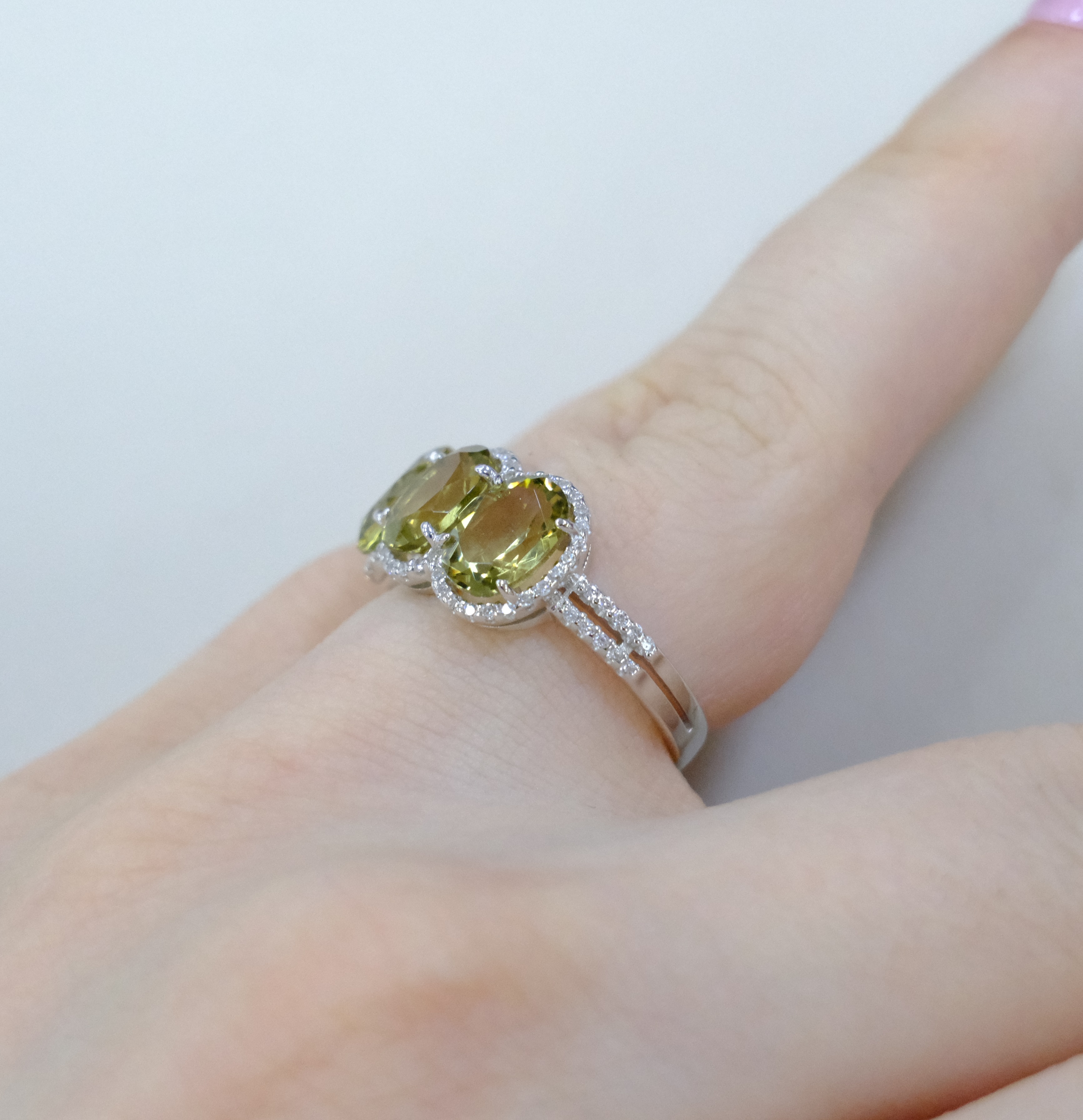 Серебряное кольцо с кварцем